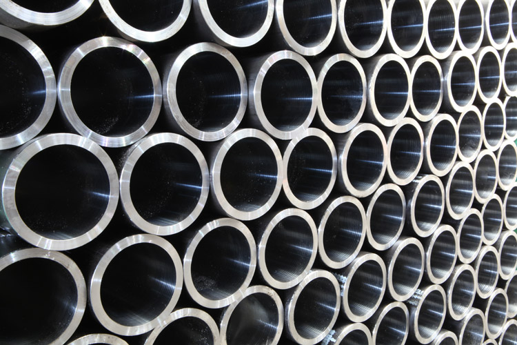 Products offered in Stainless, Duplex, Super duplex & Nickel Alloys